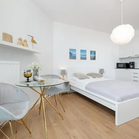 Pinea 620 - Easy - Rent Vi Pietro Z Widokiem Na Morze Lägenhet