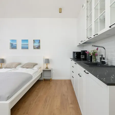 Lägenhet Pinea 620 - Easy - Rent Vi Pietro Z Widokiem Na Morze *