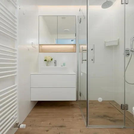 Pinea 620 - Easy - Rent Vi Pietro Z Widokiem Na Morze Lägenhet *