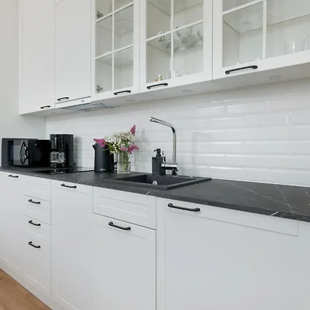 Pinea 620 - Easy - Rent Vi Pietro Z Widokiem Na Morze *