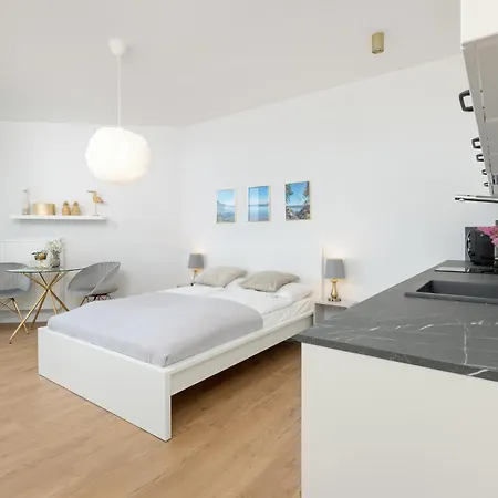 Pinea 620 - Easy - Rent Vi Pietro Z Widokiem Na Morze